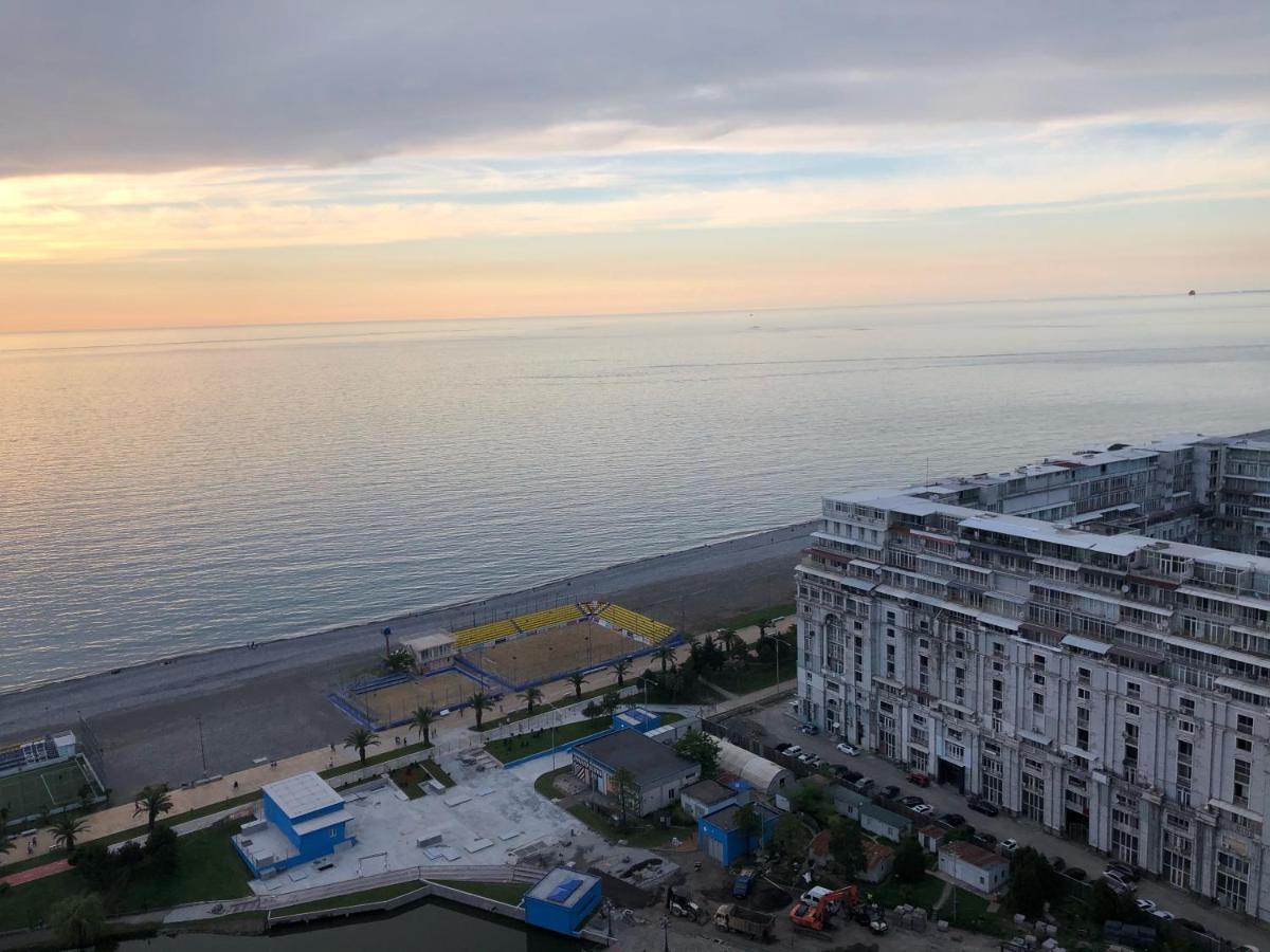 Black Sea VI Dari Apartments Batoumi Extérieur photo